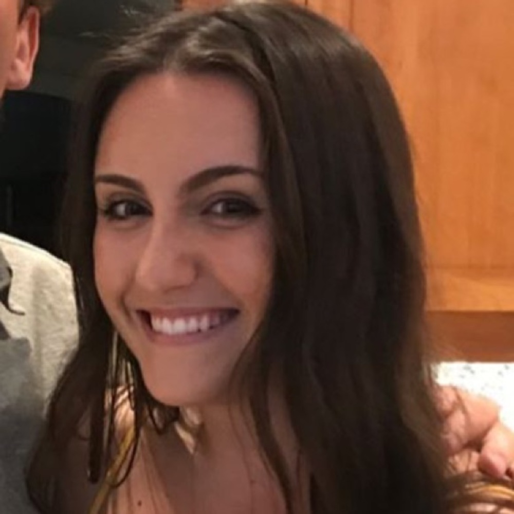 Meet your Posher, Alyssa